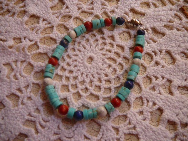 Bracelet Chaîne Large Avec Breloques Turquoise Et Corail - Résine Et Métal, Neuf Avec étiquettes