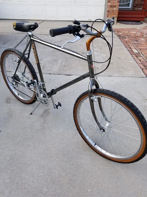 OLD SCHOOL/VINTAGE SCHWINN Sierra Mountain bike 1987 Black