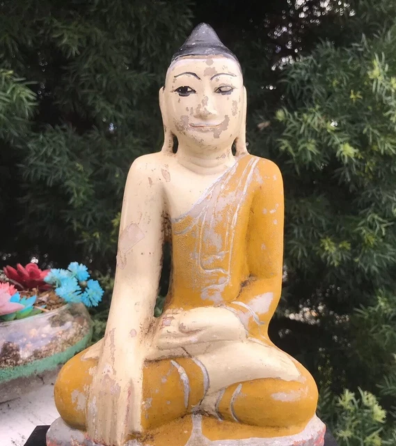 19th Century Antique Burmese Carved Alabaster Marble Stone Seated Buddha 2