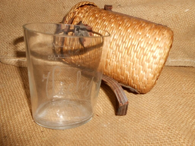 Ancien verre de cure bleu thermale curiste & panier mesureur doseur VICHY