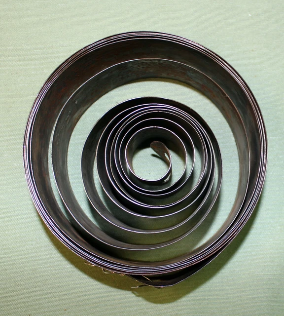 Gros Ressort De Barillet Pour Pendule / Horloge - Neuf (sans étiquette) - Pièce De Rechange