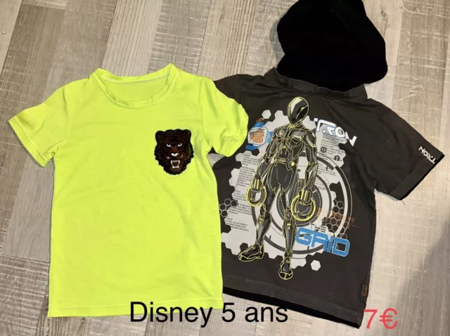 Disney 5 ans Garçon / lot 2 t shirts garcon ete TBE