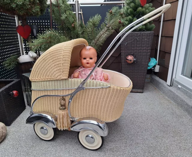 Sehr schöner alter Korb Puppenwagen, 50er J., Kinderwagen