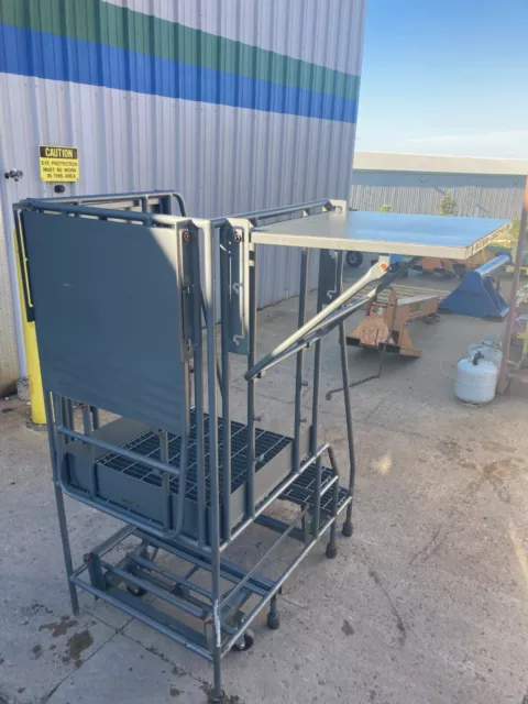Portable Metal Stair Unit with 3 Steps & Fold Out Shelves