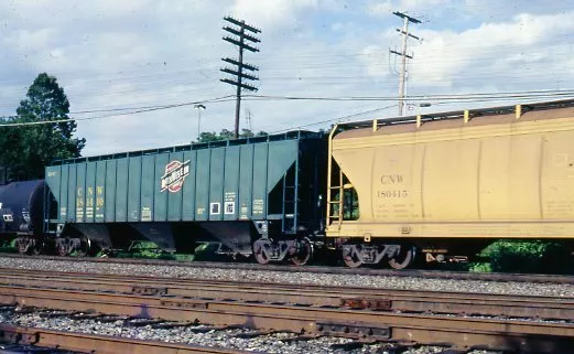 CNW 18140 chicago northwestern hopper car slide