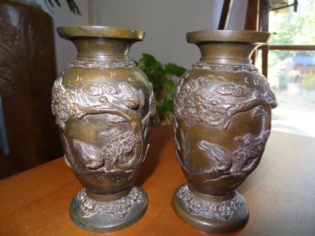 ancienne paire de vases en bronze asie à décor d'oiseaux fin XIX