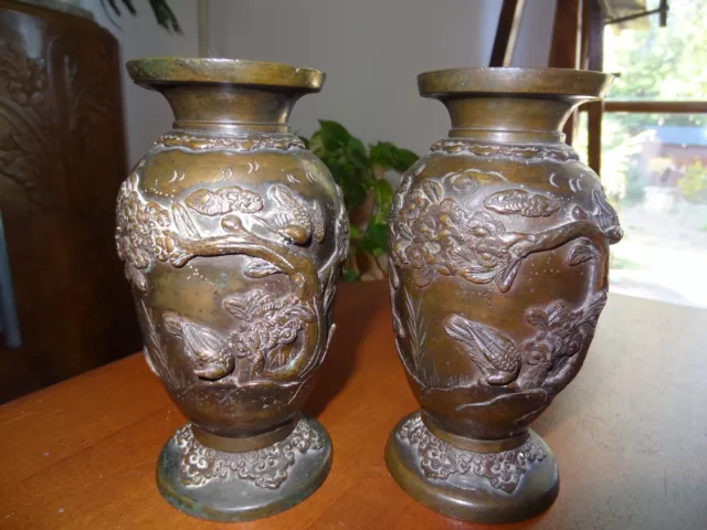 ancienne paire de vases en bronze asie à décor d'oiseaux fin XIX