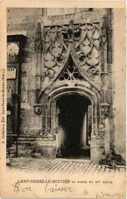 CPA St-PIERRE-le-MOUTIER - Porte du XV siecle (456405)