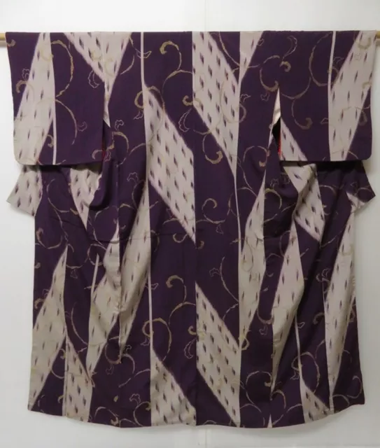 0526T01z880 Vintage Japanese Kimono Silk OMESHI KOMON Grape Karakusa