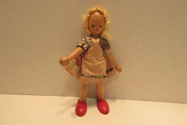 Vintage Wooden Poland Peg Doll of Femalel