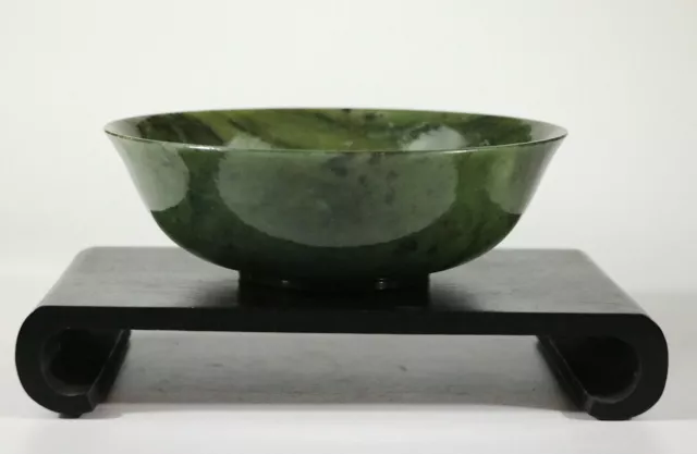 A finely vintage  caved Chinese Hetian green jade bowl, antique collection  241