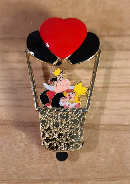 Disney DSF Love is in the Air King Queen of Hearts Hot Air Balloon LE 200 Pin
