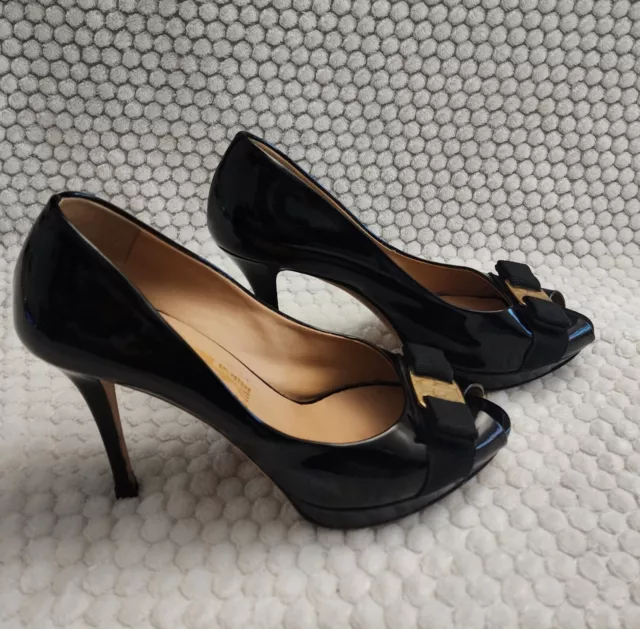 Salvatore Ferragamo Vara Bow Black Patent Leather Peep Toe Platform Pumps SZ 9 C 2