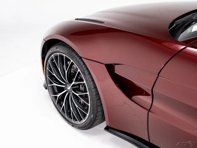 2023 ASTON MARTIN Vantage 9
