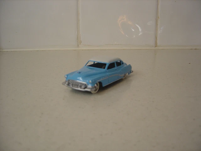 Dinky Toys 24V Buick Roadmaster – Bleu Toit Ivoire, Fabrication Française, état Mint