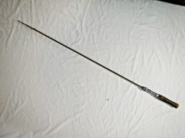 https://www.picclickimg.com/BrwAAOSwgNZhHa6A/Vintage-9-foot-Bristol-Telescoping-Steel-Fishing-Rod.webp