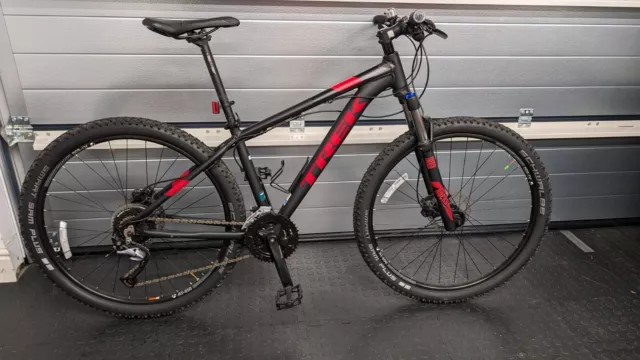 Trek Marlin 7 Mountain Bike 2018 - Excellent Condition hardly used 15.5 frame