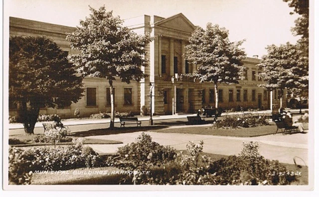 Harrogat: Municipal Building. North Yorkshire. Old Postcard