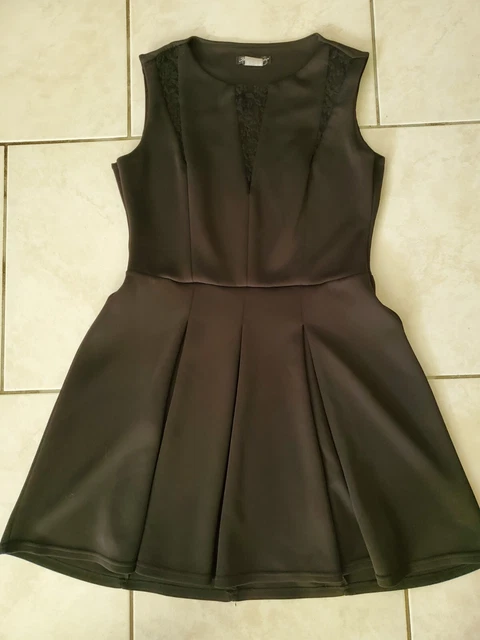 Robe Noire LuLu-Paris Manches Longues - Taille 38/40 (M) - Acrylique Et élasthanne, Style Moulant