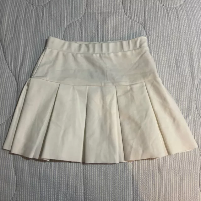 Lioness Women’s White Rescue Me Pleat Mini Skirt size small US 4