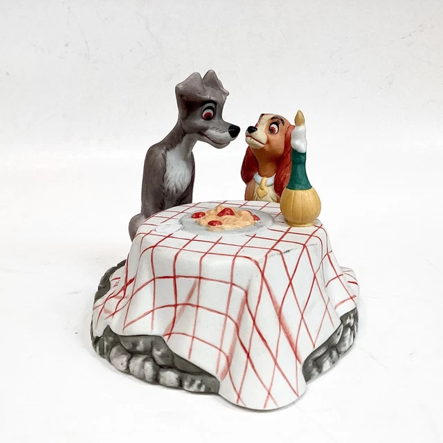 Lady and the Tramp Spaghetti Dinner Walt Disney Music Box Plays Bella Notte