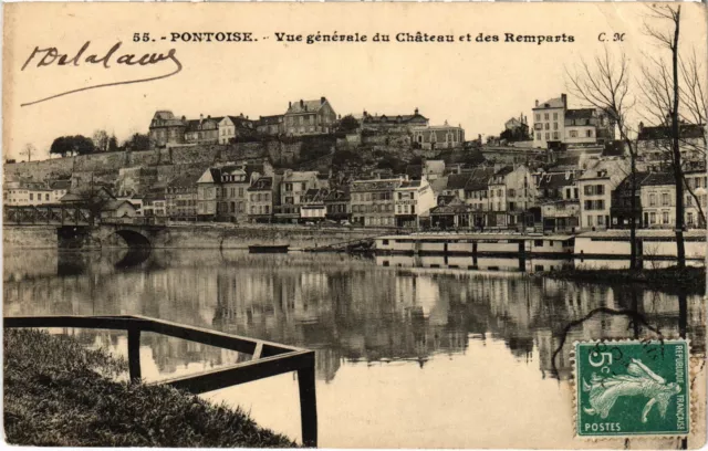 CPA Pontoise vue generale du Chateau et des Remparts (1317428)