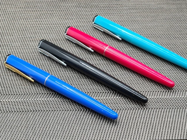 Lot De Stylos 4 Couleurs Vintage Waterman/JIF Avec Plumier En Bois - Occasion