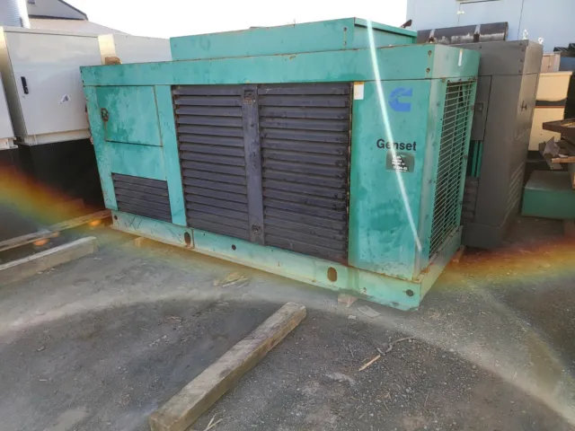 200KW Cummins / Onan Diesel Generator �93 1420 hrs Load tested and working.
