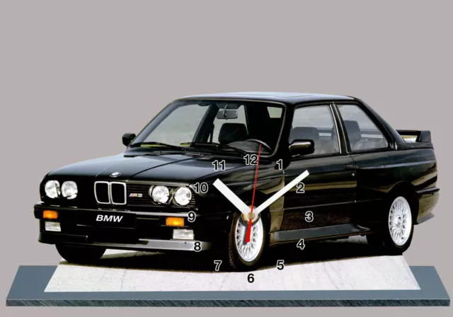 Bmw M3 E30-04, Voiture Allemande En Horloge Miniature Sur Socle