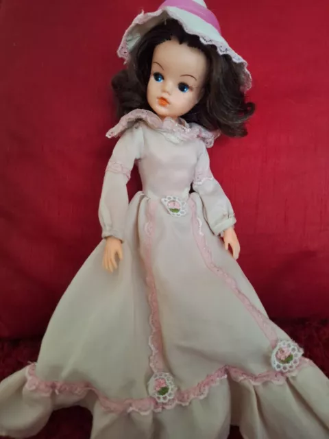 Vintage Pedigree Sindy Doll 033055X Brunette