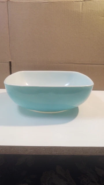 Vtg Pyrex Turquoise Blue 025 Ovenware Chip & Dip Bowl 2-1/2 Qt Chip Bowl Only Vtg Pyrex Turquoise Blue 025 Ovenware Chip & Dip Bowl 2-1/2 Qt Chip Bowl Only