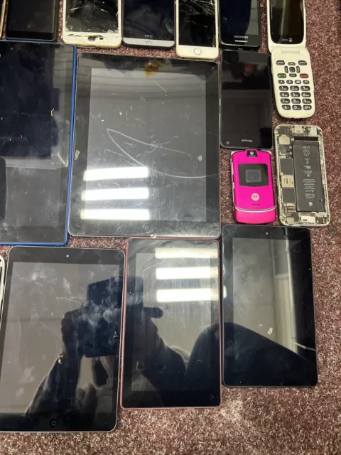 Joblot Mixed Tablets Mobile Phones iPad Samsung Android - Spares & Repairs 3