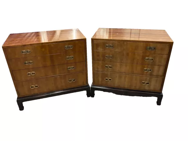 Pair of Mid Century Henredon Mahogany & Brass 4-Drawer Nightstands/End Tables.