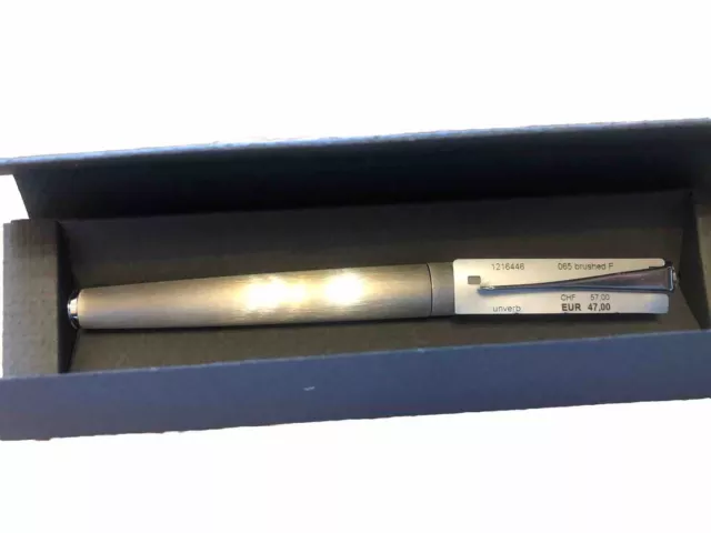 Lamy Studio  Brushed Steel Füllfederhalter/Fountain Pen  (F) in Etui