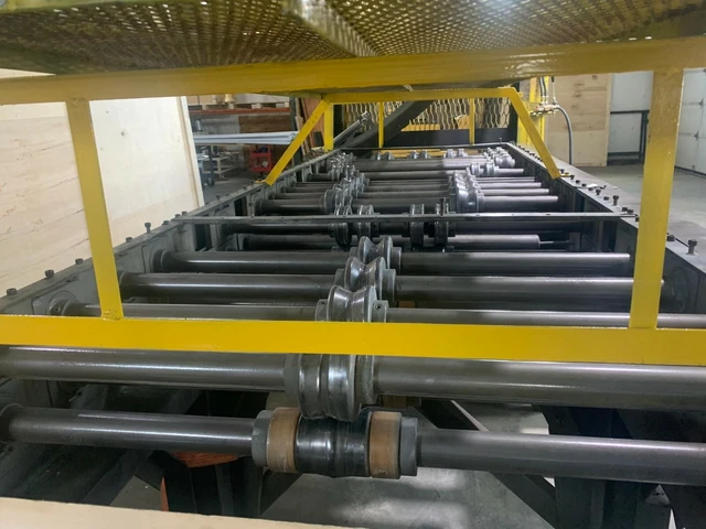 Ag Panel 36" coverage roll former with pneumatic exit end shear Ag Panel 36" coverage roll former with pneumatic exit end shear