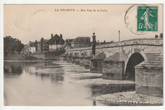 LA CHARITE SUR LOIRE - Nievre - CPA 58 - le pont - vue de la Loire