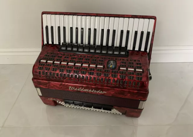 Weltmeister Meteor 120 Bass Accordion