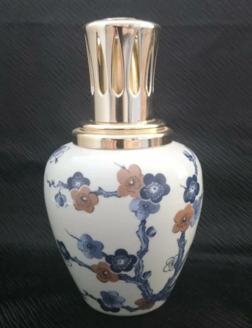 Lampe Berger par Revol Porcelaine (Usato) a Vallamand per CHF 20 - con