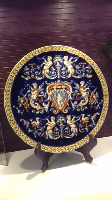 Plat assiette faïence de Gien décor Renaissance Italienne