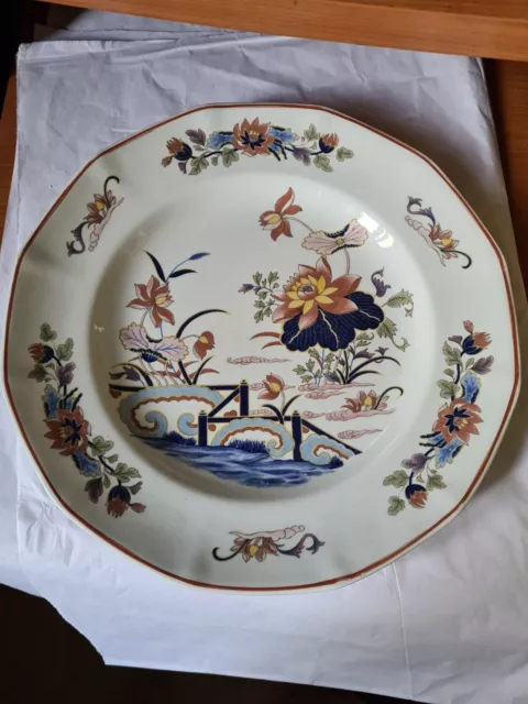 Georgetown Collection by Wedgwood LOTUS 26 cm Dinner plate Made in England