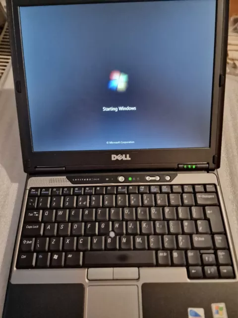 Dell Latitude D410 Intel Pentium M 1,86 GHz 512 MB RAM 60 GB HPDD ungeprüfte Leseanzeige