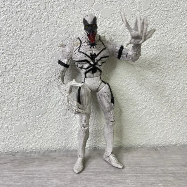 Marvel Select Anti-Venom Diamond Select Spiderman Venom eddie brock symbiote
