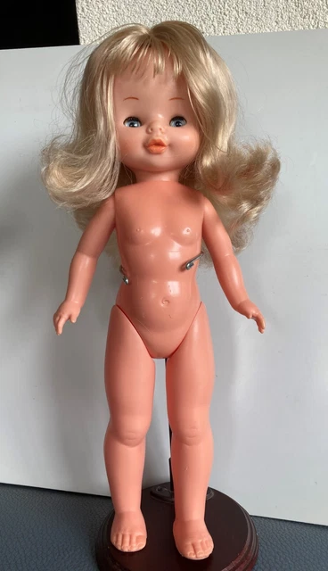 poupée mannequin vintage Famosa "Irvine" 36cm yeux marguerite soeur de Nancy 10