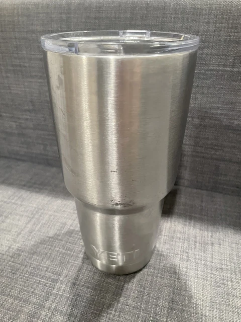 YETI Rambler 30 oz Stainless Steel Tumbler with Original Style Clear Lid - Used