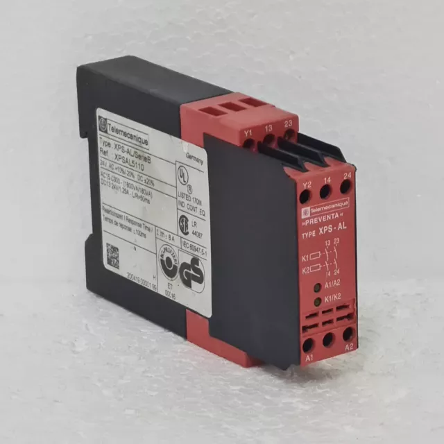 Schneider / Telemecanique XPSAL5110 Safety Relay 2 NO 1.25 AMP 24 VAC/DC