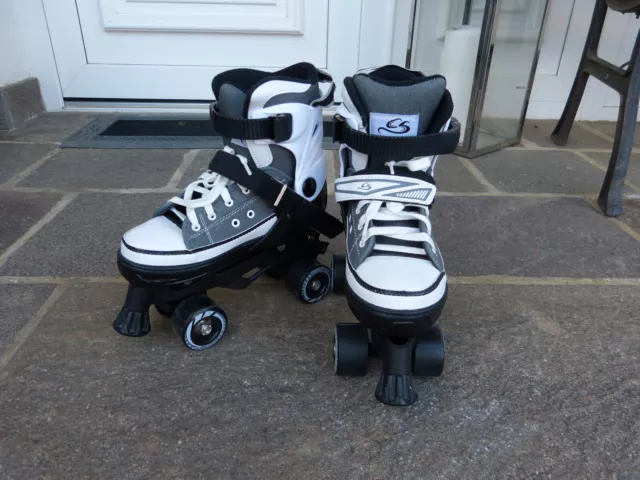 Rollschuhe verstellbar Roller Skates Rollerskates Größe 37-40 weiß - wie neu