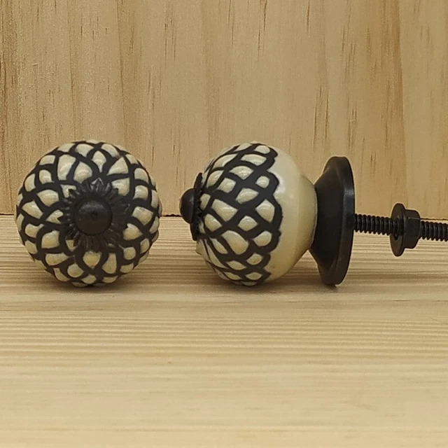 Lot de 2 boutons céramique de portes tiroirs meuble diam 3.5 cm REF  67