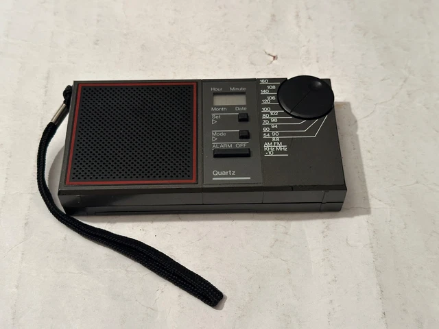 Poste Radio Toshiba QR 2000L FM-AM LCD Quartz Horloge Radio