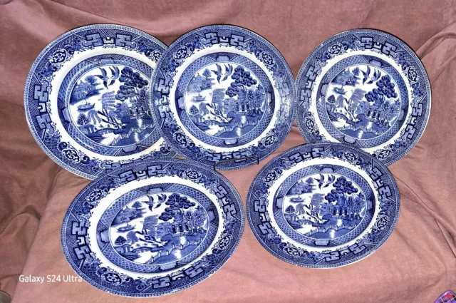 Set of FIVE Steventon Royal Venton Ware Blue Willow 9 1/4" Lunch Plates England