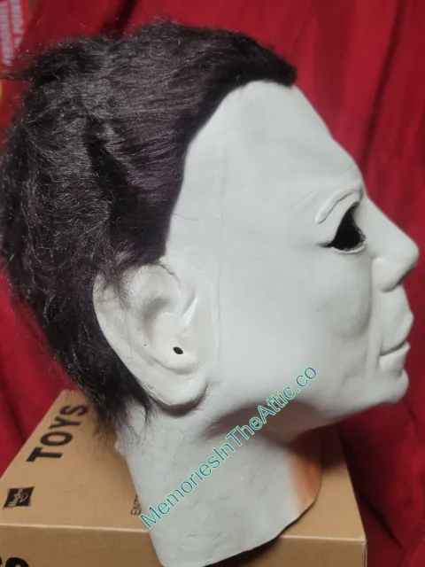 NEW Trick or Treat Studios Halloween II Michael Myers Hospital Latex Deluxe Mask 2